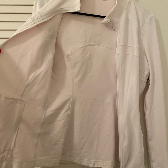 Lululemon Define Jacket - Picture 4 of 4